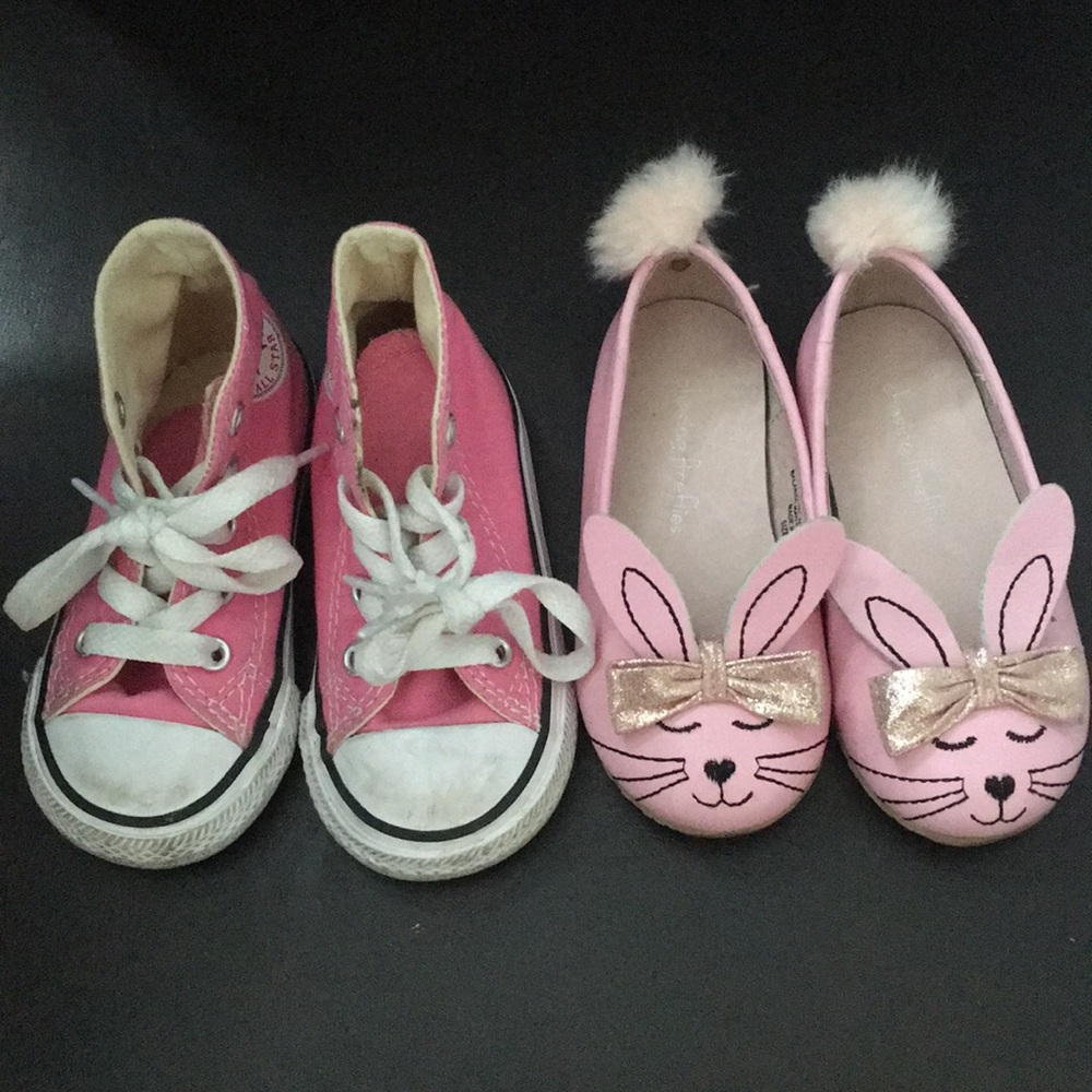Gently worn girls’s shoes